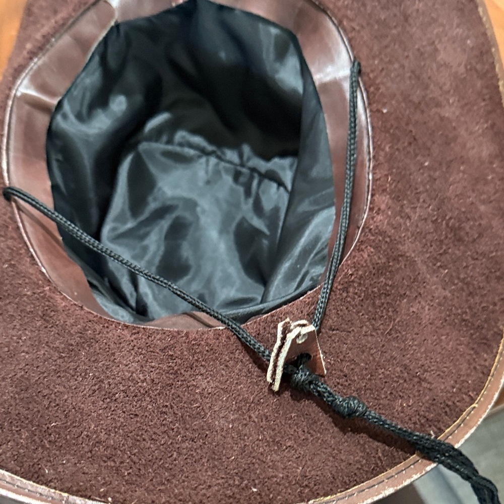 Handmade Western-style Cowboy Hat Crafted From Genuine Brown Cowhide Leather - Picture 6 of 8